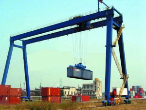 多环节吊运繁琐？门式行